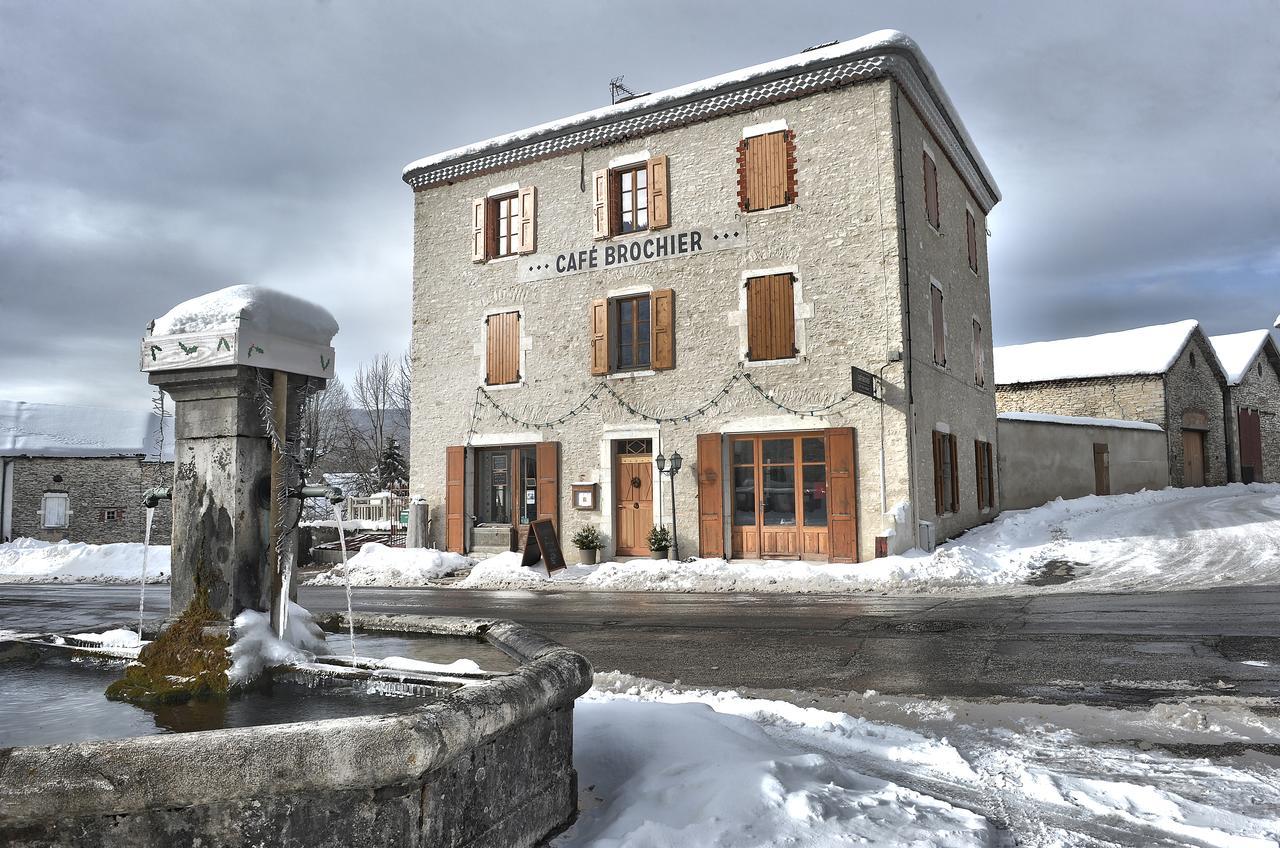 Cafe Brochier Hotel Saint-Julien-en-Vercors Экстерьер фото